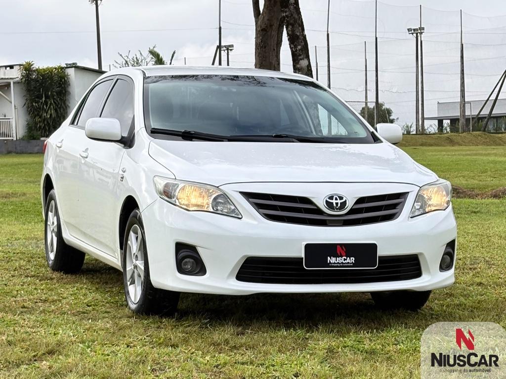 Foto numero 7 do veiculo Toyota Corolla GLi 1.8 Flex 16V  Aut.  - Branca - 2013/2014