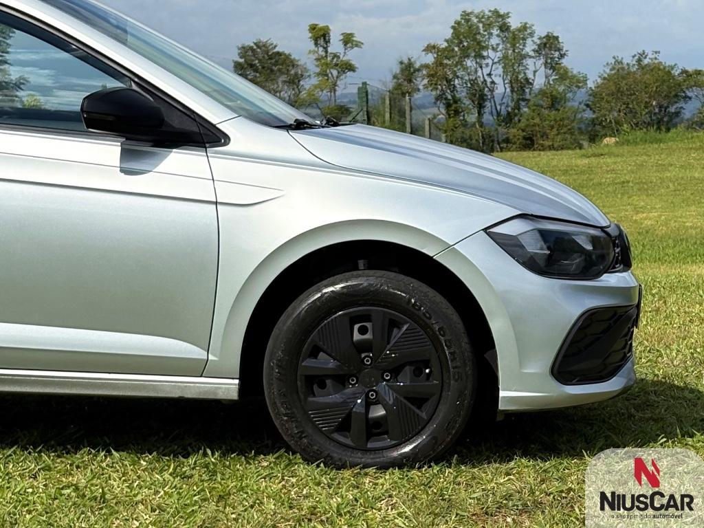 Foto numero 7 do veiculo Volkswagen Polo Track 1.0 Flex 12V 5p  - Prata - 2024/2025