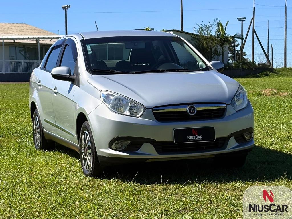 Foto numero 5 do veiculo Fiat Grand Siena ATTRAC. 1.4 EVO F.Flex 8V  - Prata - 2012/2013