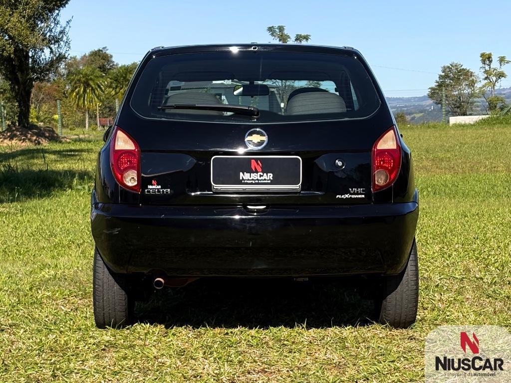 Foto numero 4 do veiculo Chevrolet Celta Spirit 1.0 MPFI 8V FlexPower 3p  - Preta - 2008/2009