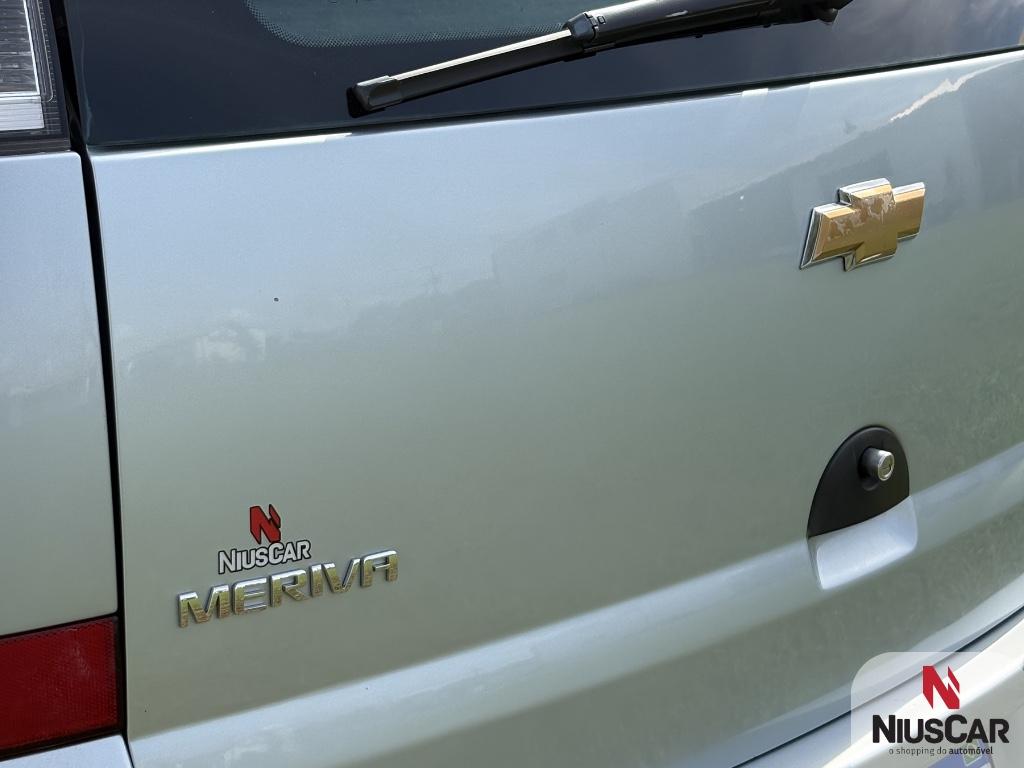 Foto numero 1 do veiculo Chevrolet Meriva Expres.EASYTRONIC 1.8 FlexPower  - Prata - 2009/2010