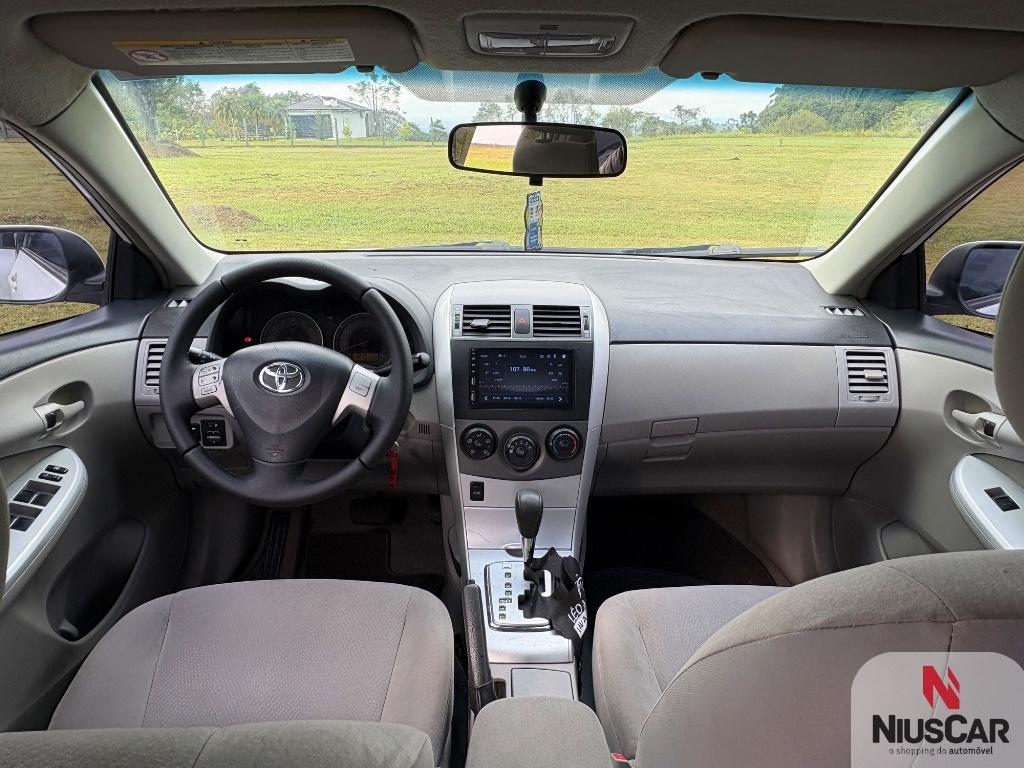 Foto numero 8 do veiculo Toyota Corolla GLi 1.8 Flex 16V  Aut.  - Branca - 2013/2014