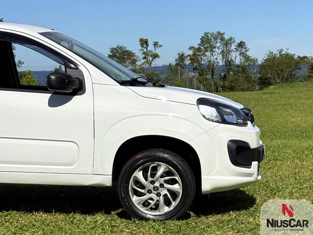 Foto numero 2 do veiculo Fiat Uno ATTRACTIVE 1.0 Fire Flex 8V 5p  - Branca - 2019/2020