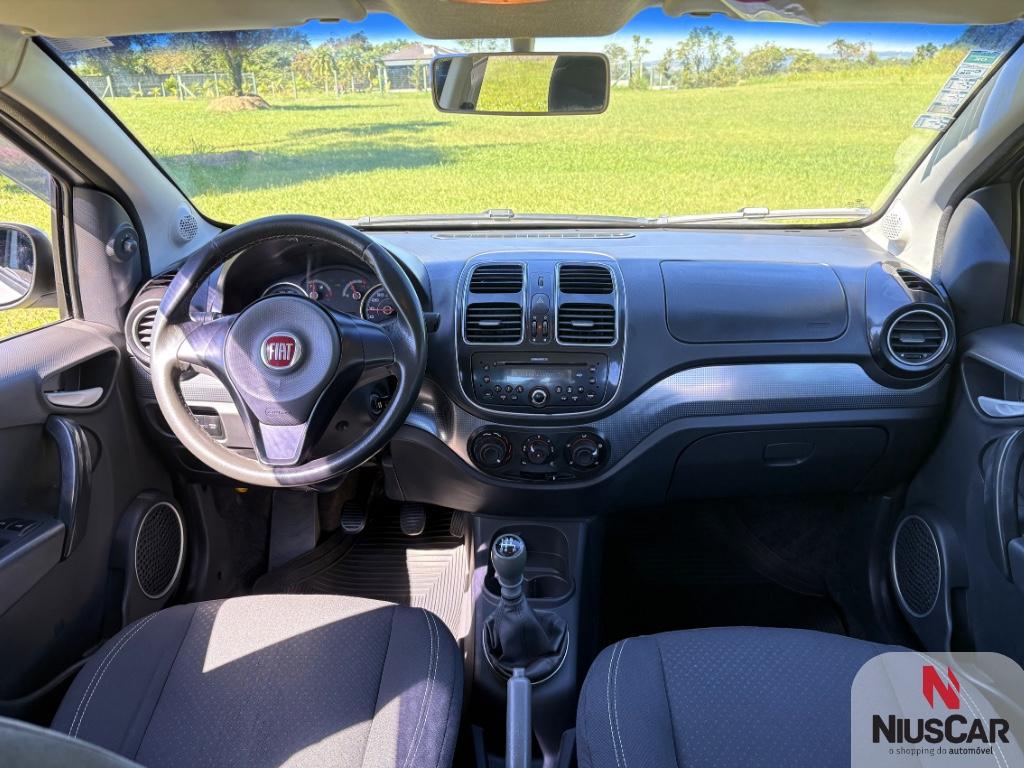 Foto numero 8 do veiculo Fiat Grand Siena ATTRAC. 1.4 EVO F.Flex 8V  - Prata - 2012/2013