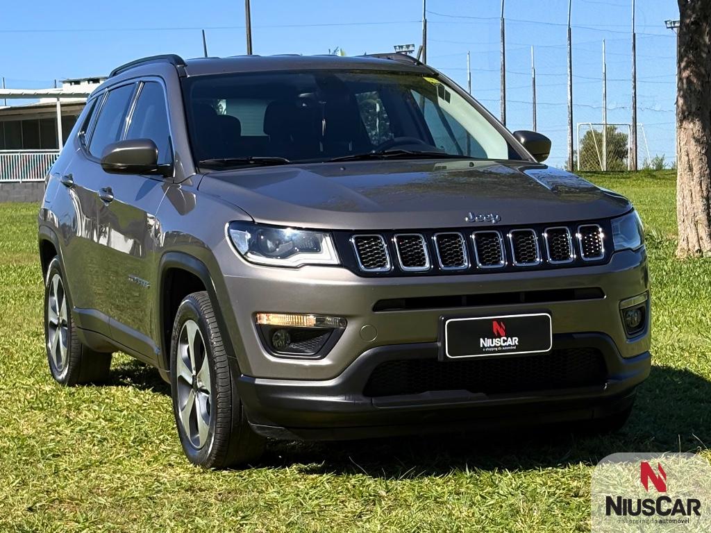 Foto numero 4 do veiculo Jeep Compass LONGITUDE 2.0 4x2 Flex 16V Aut.  - Cinza - 2018/2018