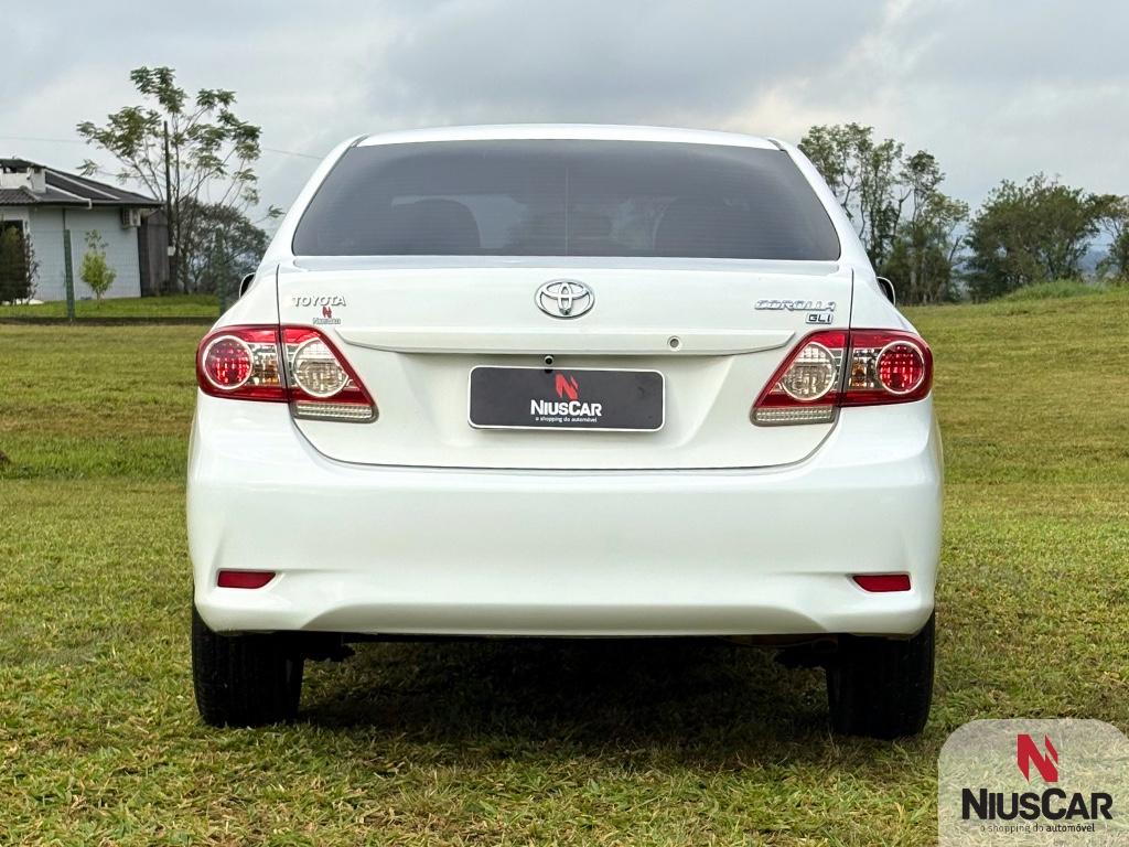 Foto numero 5 do veiculo Toyota Corolla GLi 1.8 Flex 16V  Aut.  - Branca - 2013/2014