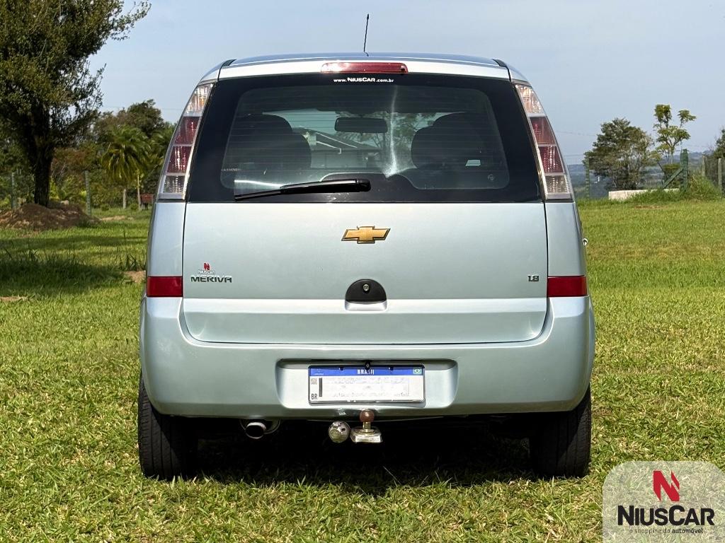 Foto numero 6 do veiculo Chevrolet Meriva Expres.EASYTRONIC 1.8 FlexPower  - Prata - 2009/2010
