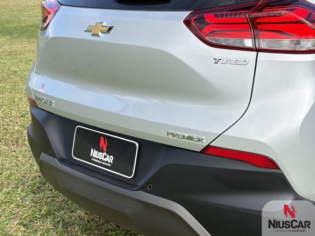 Foto numero 2 do veiculo Chevrolet Tracker Premier 1.2 Turbo 12V Flex Aut.  - Prata - 2022/2023
