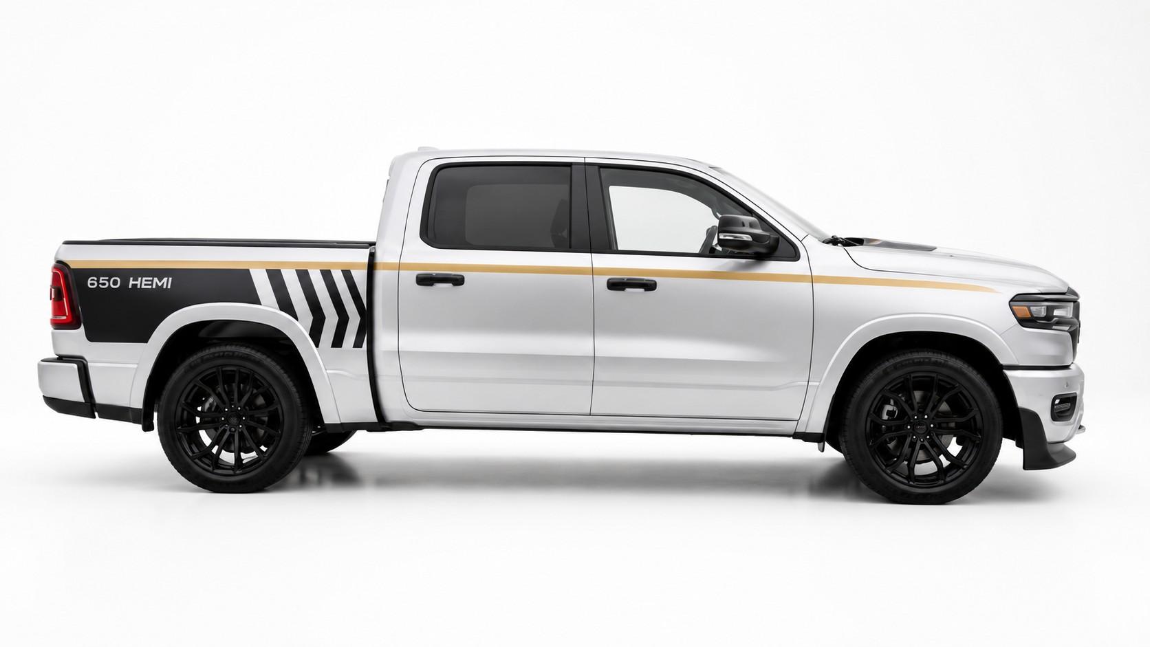 Foto numero 2 do veiculo Ram 1500 Big Horn Crew Cab DC650 - Prata - 2026/2026