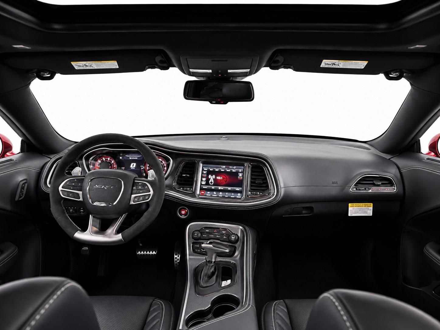 Foto numero 6 do veiculo Dodge Challenger SRT Jailbreak - Vermelha - 2023/2023