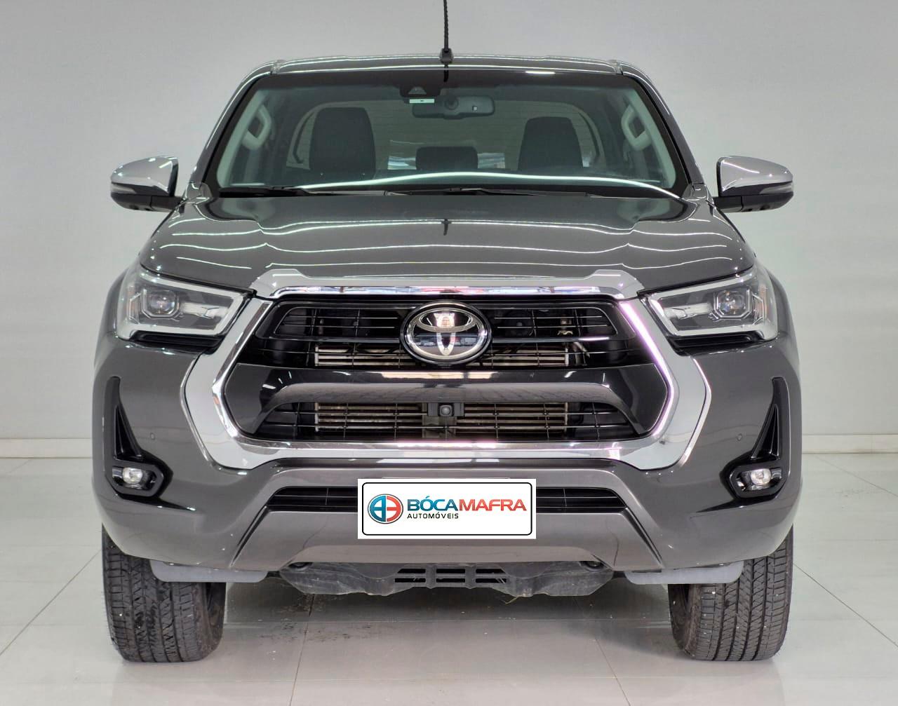 Foto numero 2 do veiculo Toyota Hilux SRX 4X4 2.8 - Cinza - 2022/2023