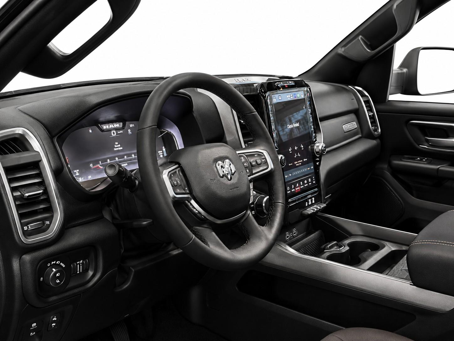 Foto numero 2 do veiculo Ram 1500 Big Horn Crew Cab - Preta - 2026/2026