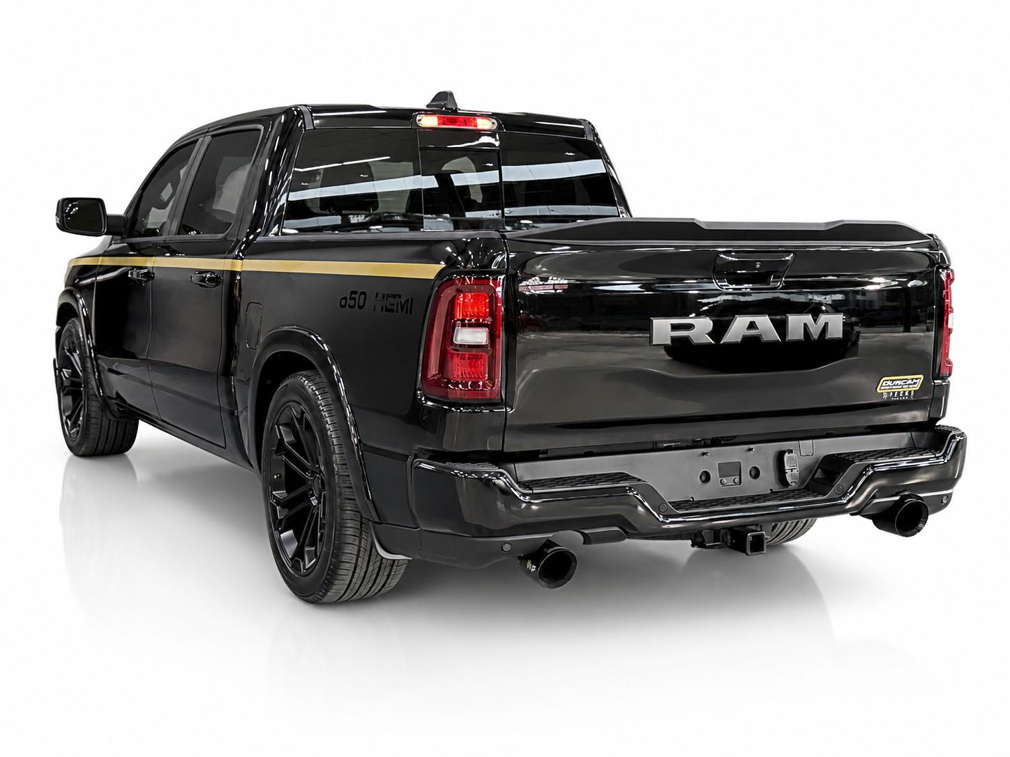 Foto numero 1 do veiculo Ram 1500 Big Horn Crew Cab - Preta - 2026/2026
