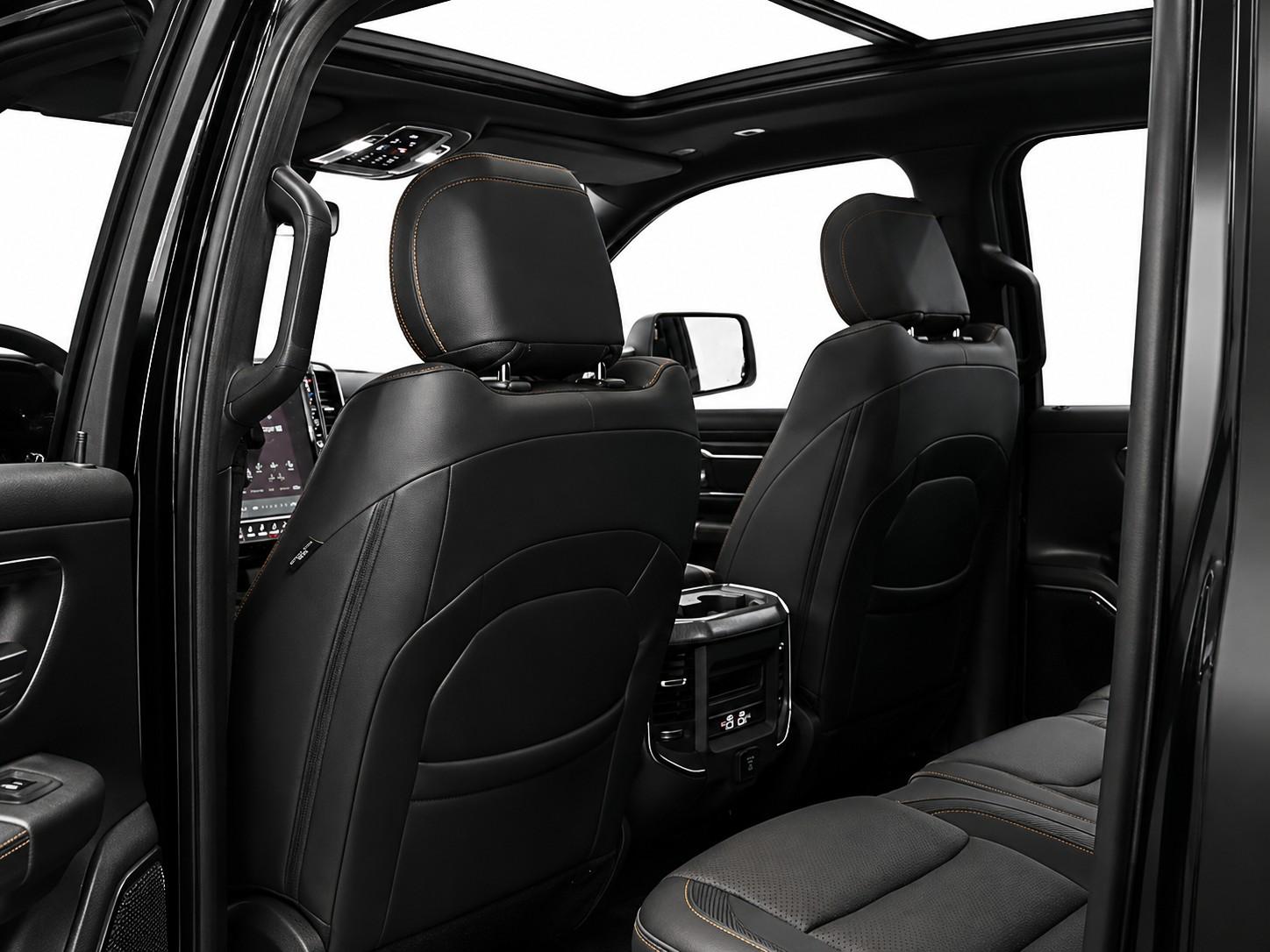 Foto numero 5 do veiculo Ram 1500 Big Horn Crew Cab - Preta - 2026/2026