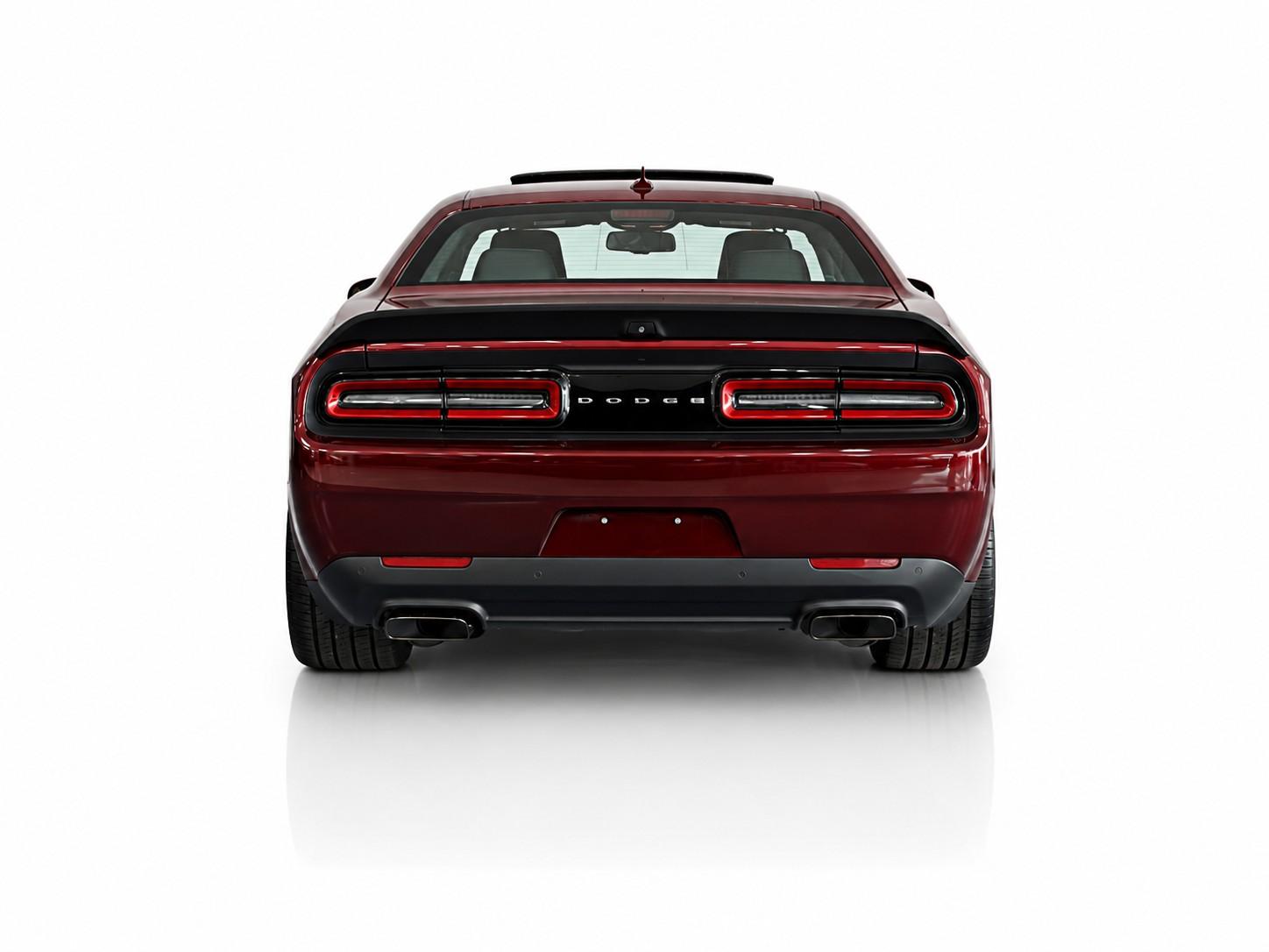 Foto numero 3 do veiculo Dodge Challenger SRT Jailbreak - Vermelha - 2023/2023