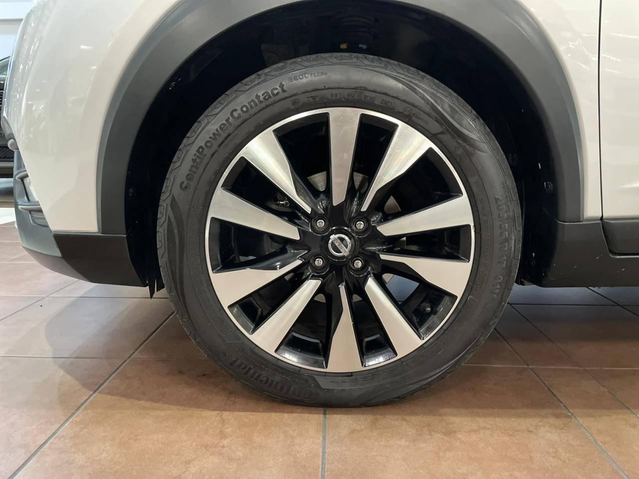 Foto numero 17 do veiculo Nissan Kicks /  SL CVT - Prata - 2016/2017