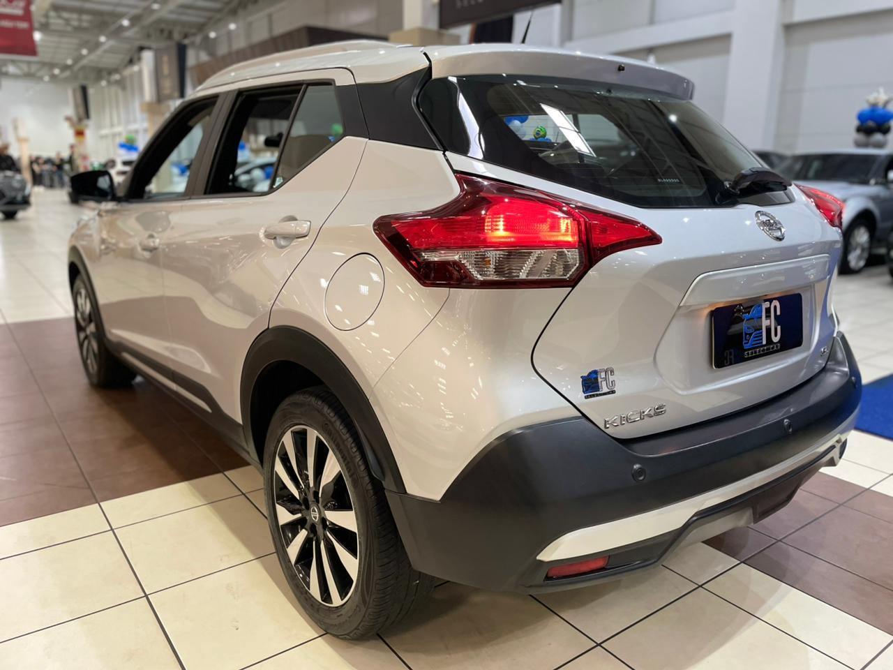 Foto numero 12 do veiculo Nissan Kicks /  SL CVT - Prata - 2016/2017