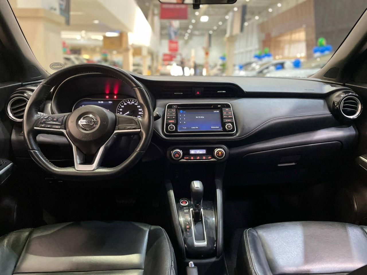 Foto numero 6 do veiculo Nissan Kicks /  SL CVT - Prata - 2016/2017
