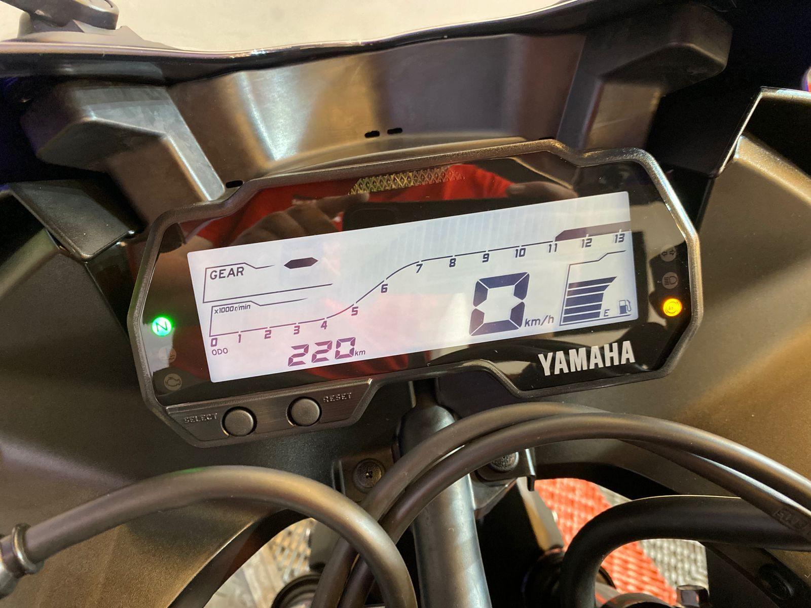 Yamaha YZF-R1 /YZF R15 ABS 2026