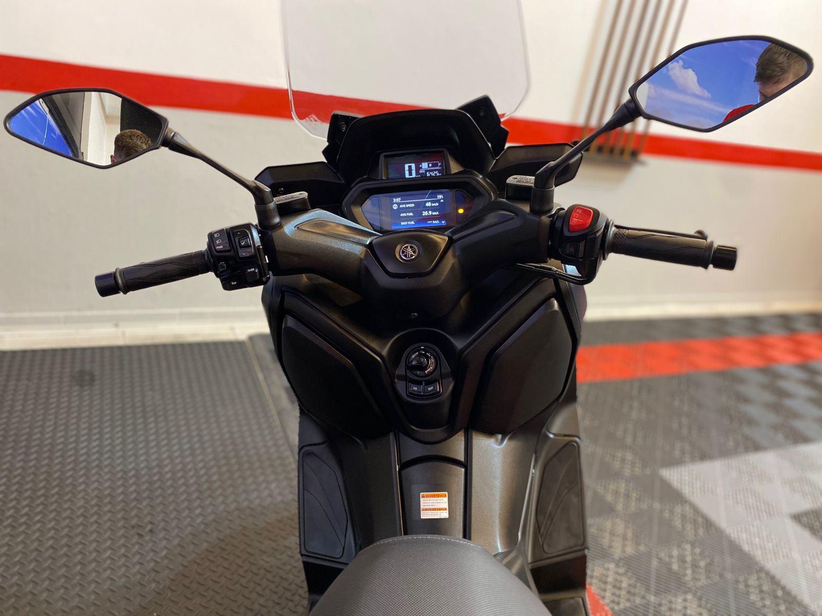 Yamaha XMAX 250 2025