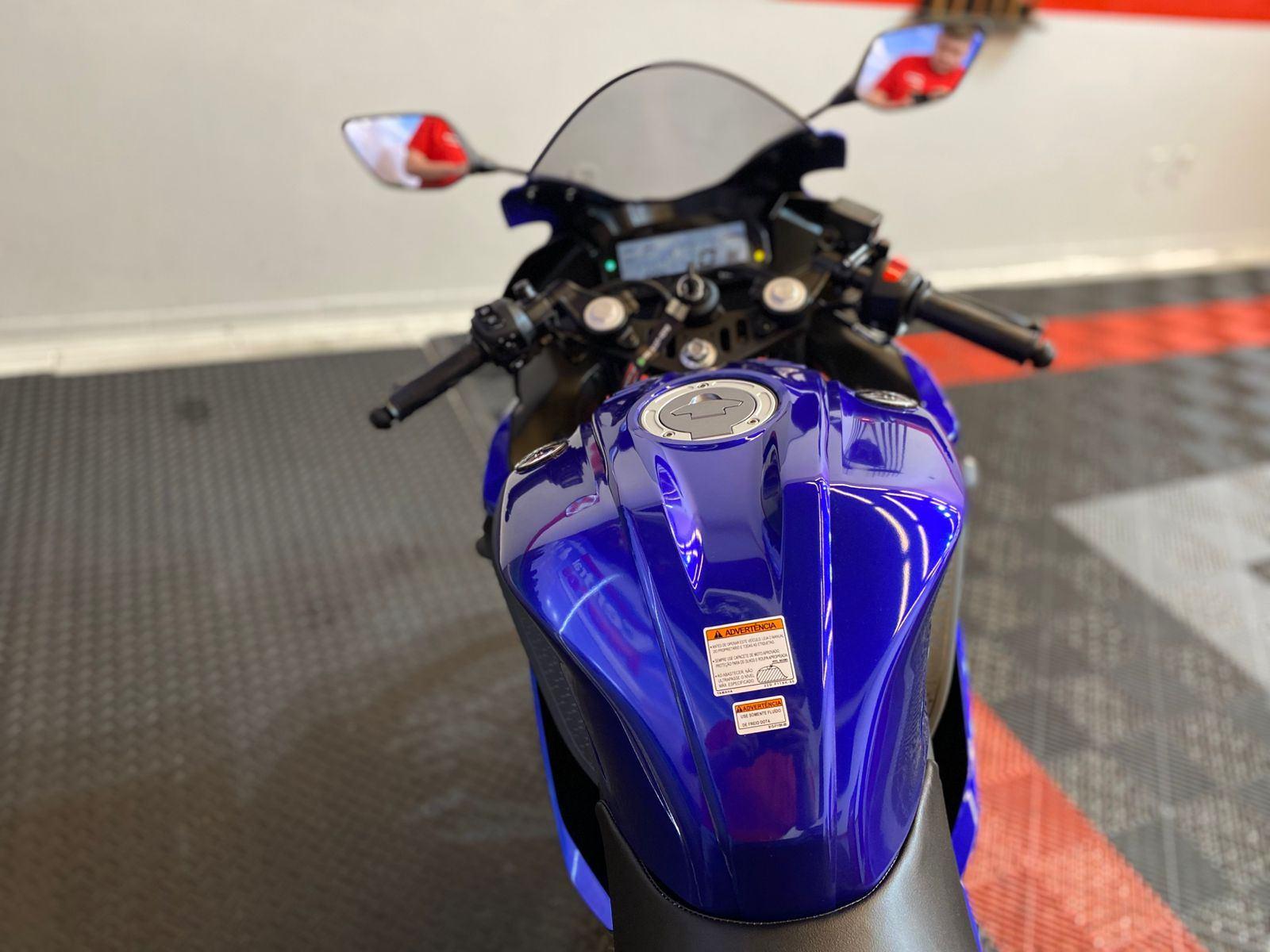 Yamaha YZF-R1 /YZF R15 ABS 2026