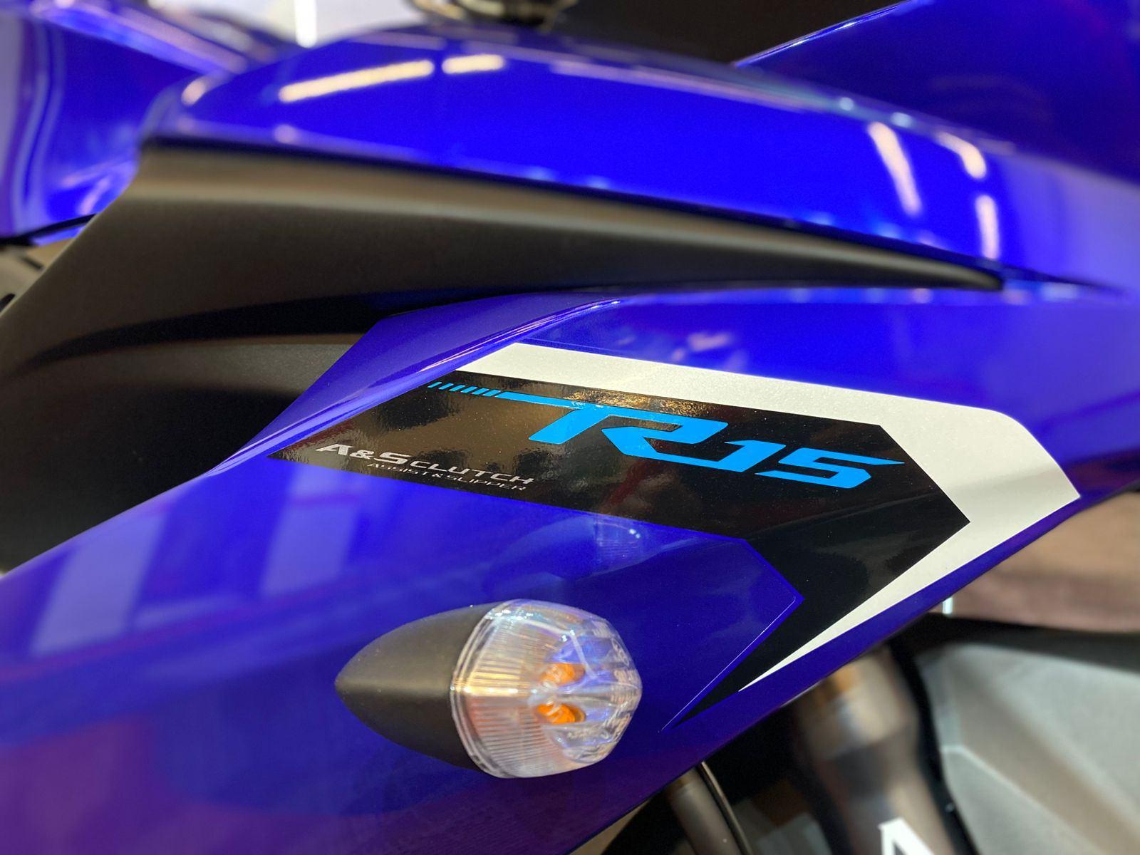 Yamaha YZF-R1 /YZF R15 ABS 2026