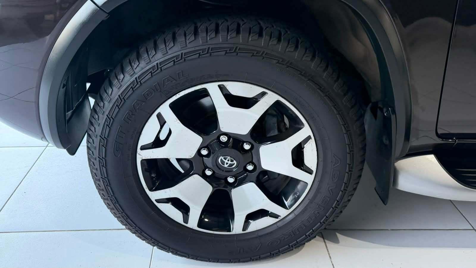 Foto numero 16 do veiculo Toyota Hilux SW4 I/  SWDMDA4JD - Marrom - 2020/2020