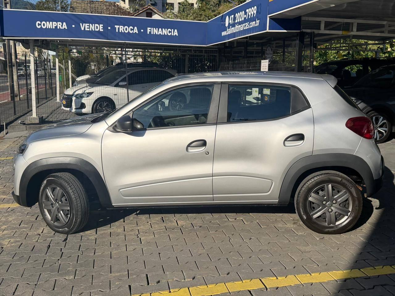 Foto numero 4 do veiculo Renault Kwid Zen 1.0 Flex 12V 5p Mec.  - Prata - 2024/2025