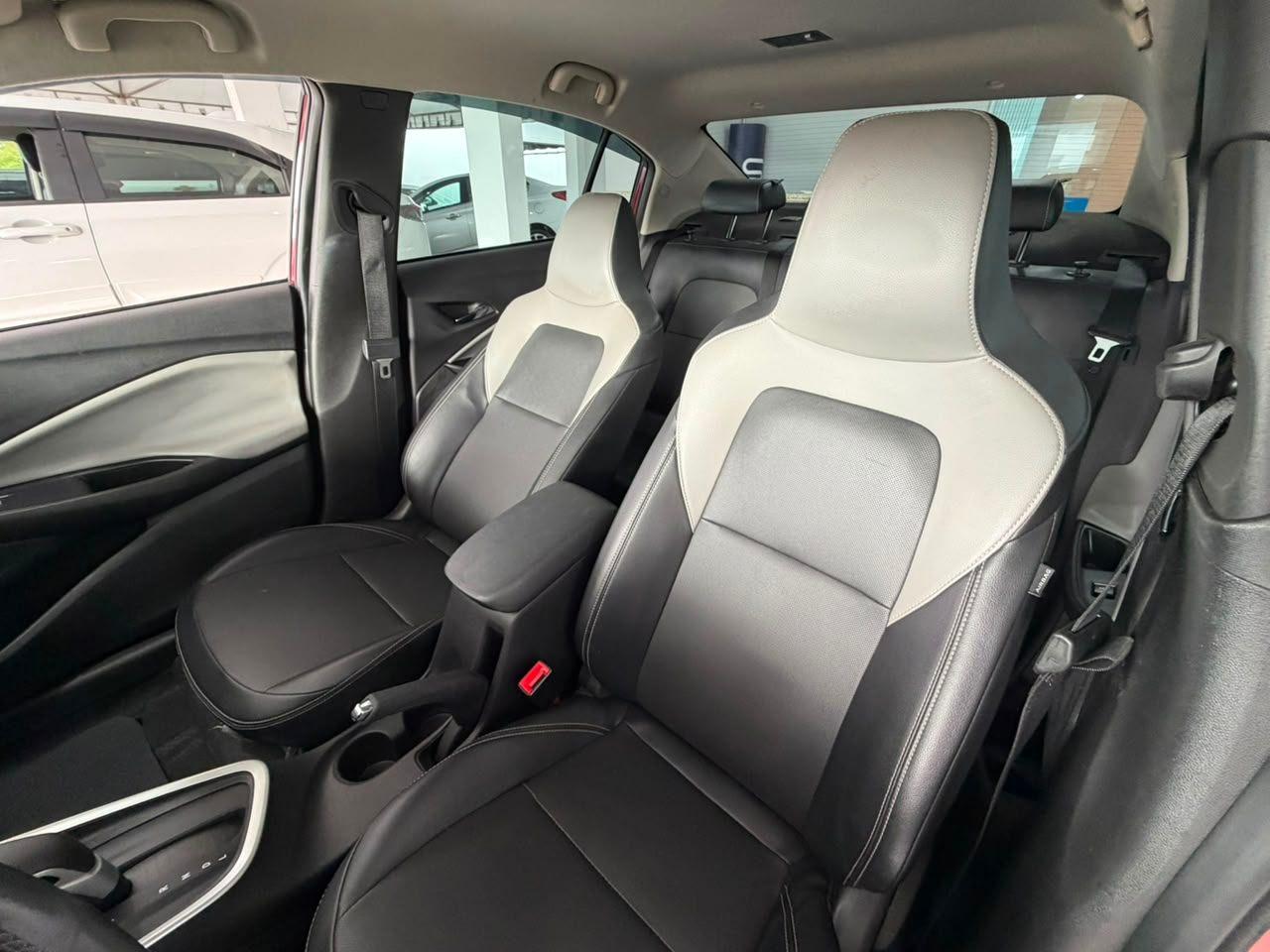 Chevrolet Onix SED. Plus PREM. 1.0 12V TB Flex Aut 2021