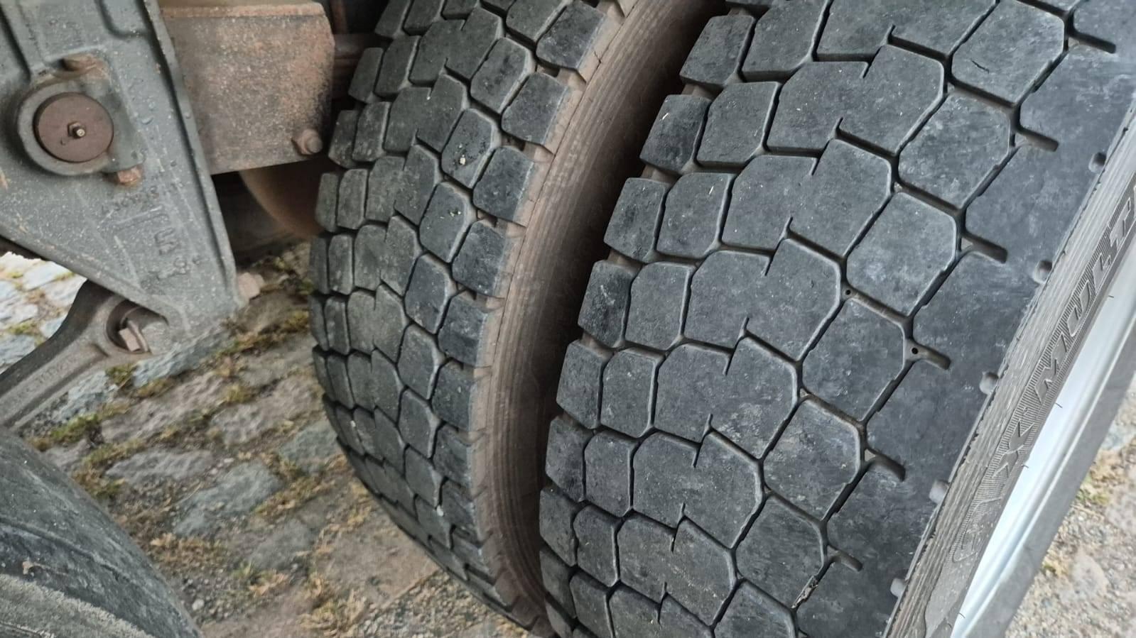 Iveco TECTOR 240E28 Bau 8,5 2013