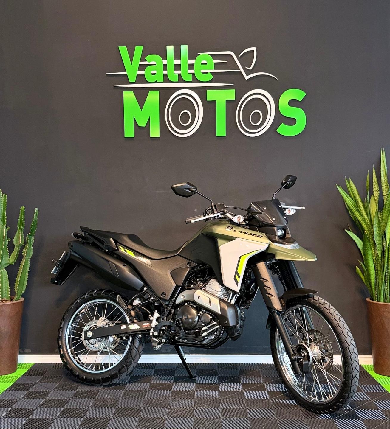 Yamaha XTZ 250 LANDER CONNECTED 2025