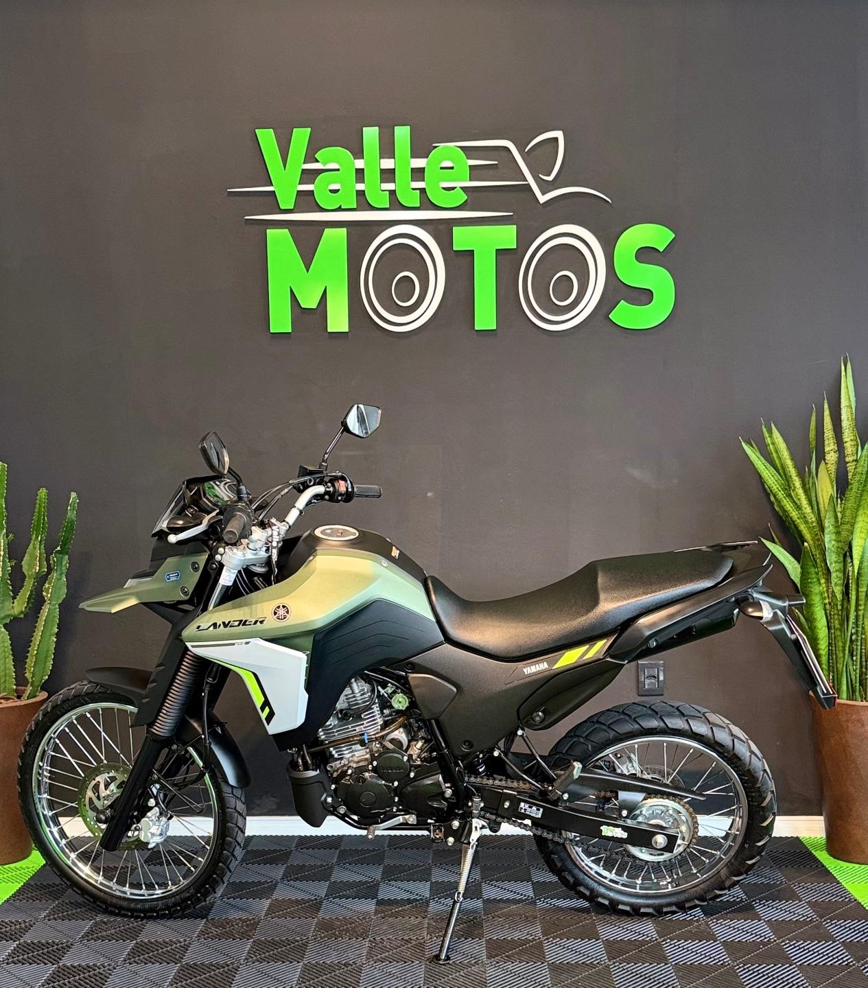 Yamaha XTZ 250 LANDER CONNECTED 2025