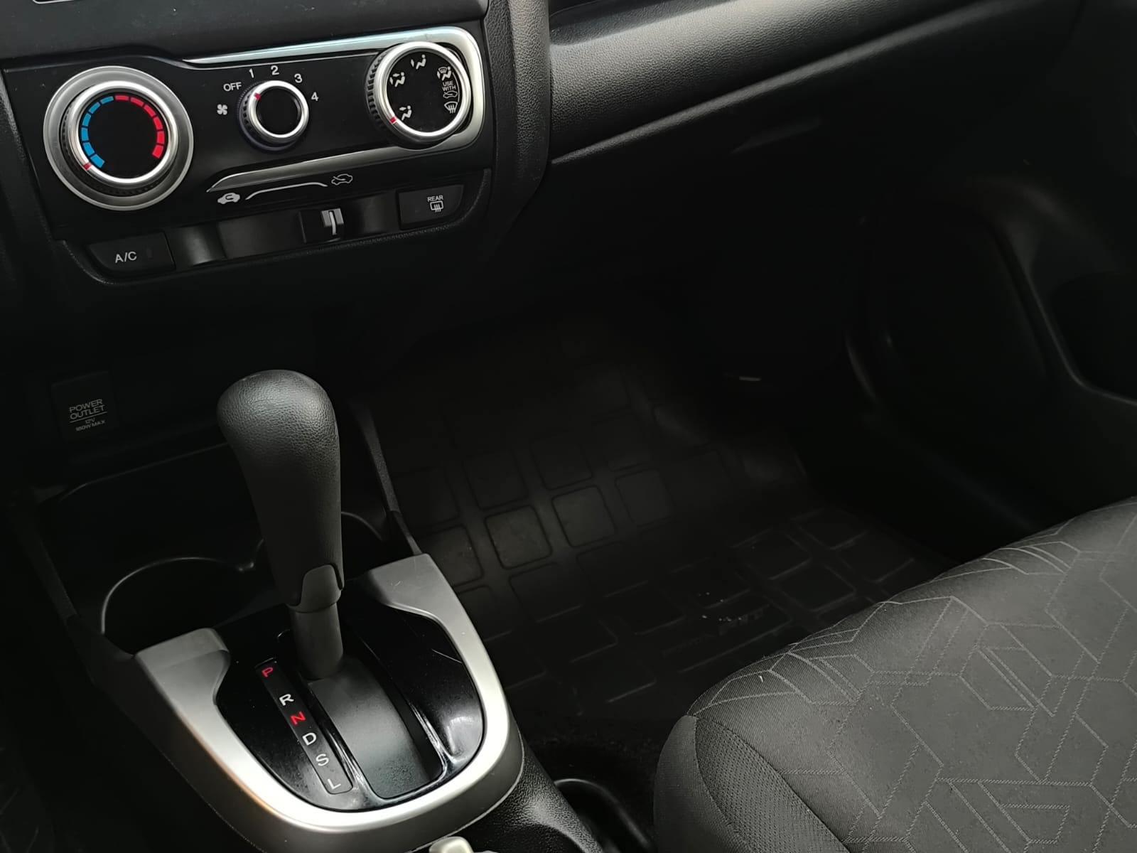 Foto numero 20 do veiculo Honda Fit LX 1.5 Flexone 16V 5p Aut.  - Prata - 2015/2016