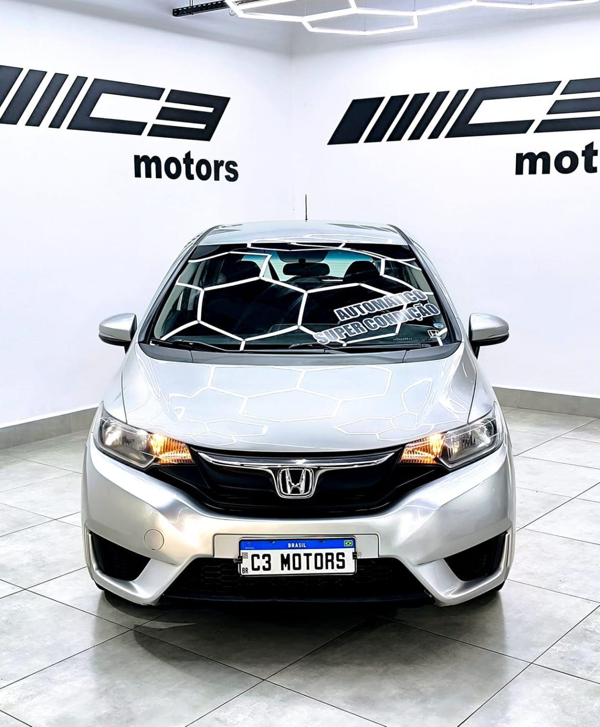 Foto numero 1 do veiculo Honda Fit LX 1.5 Flexone 16V 5p Aut.  - Prata - 2015/2016