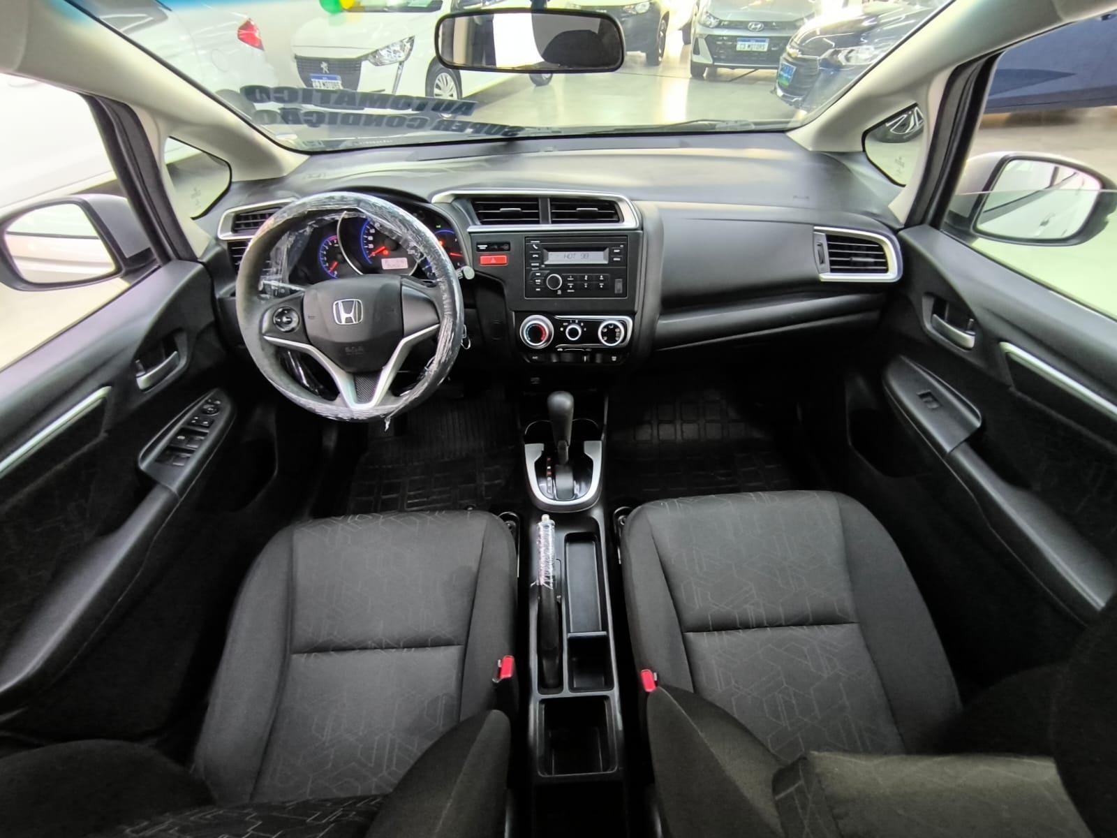 Foto numero 11 do veiculo Honda Fit LX 1.5 Flexone 16V 5p Aut.  - Prata - 2015/2016