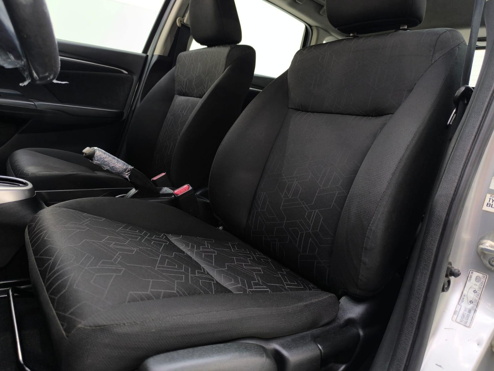 Foto numero 15 do veiculo Honda Fit LX 1.5 Flexone 16V 5p Aut.  - Prata - 2015/2016