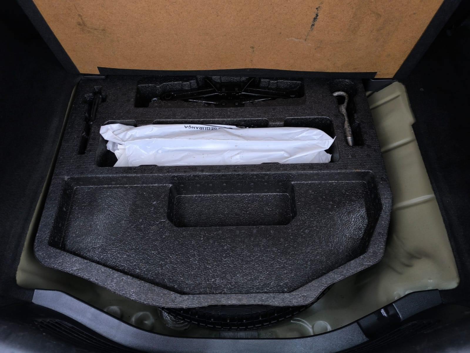 Foto numero 18 do veiculo Honda Fit LX 1.5 Flexone 16V 5p Aut.  - Prata - 2015/2016