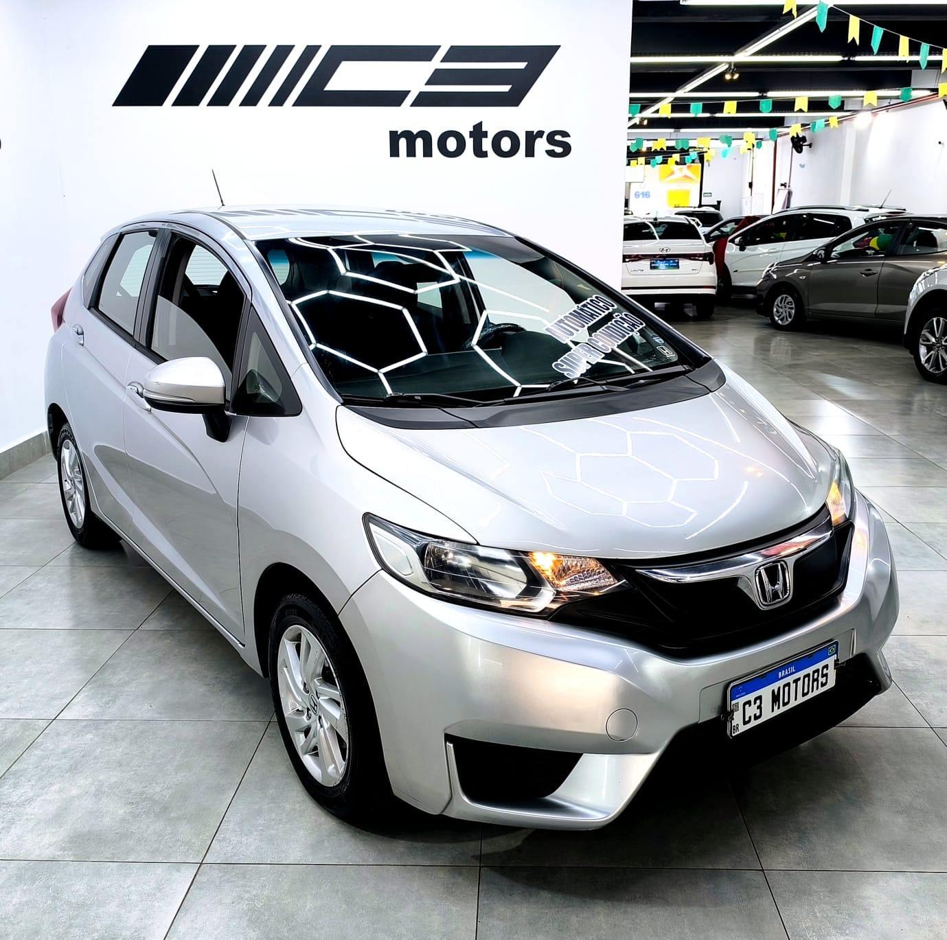 Foto numero 2 do veiculo Honda Fit LX 1.5 Flexone 16V 5p Aut.  - Prata - 2015/2016