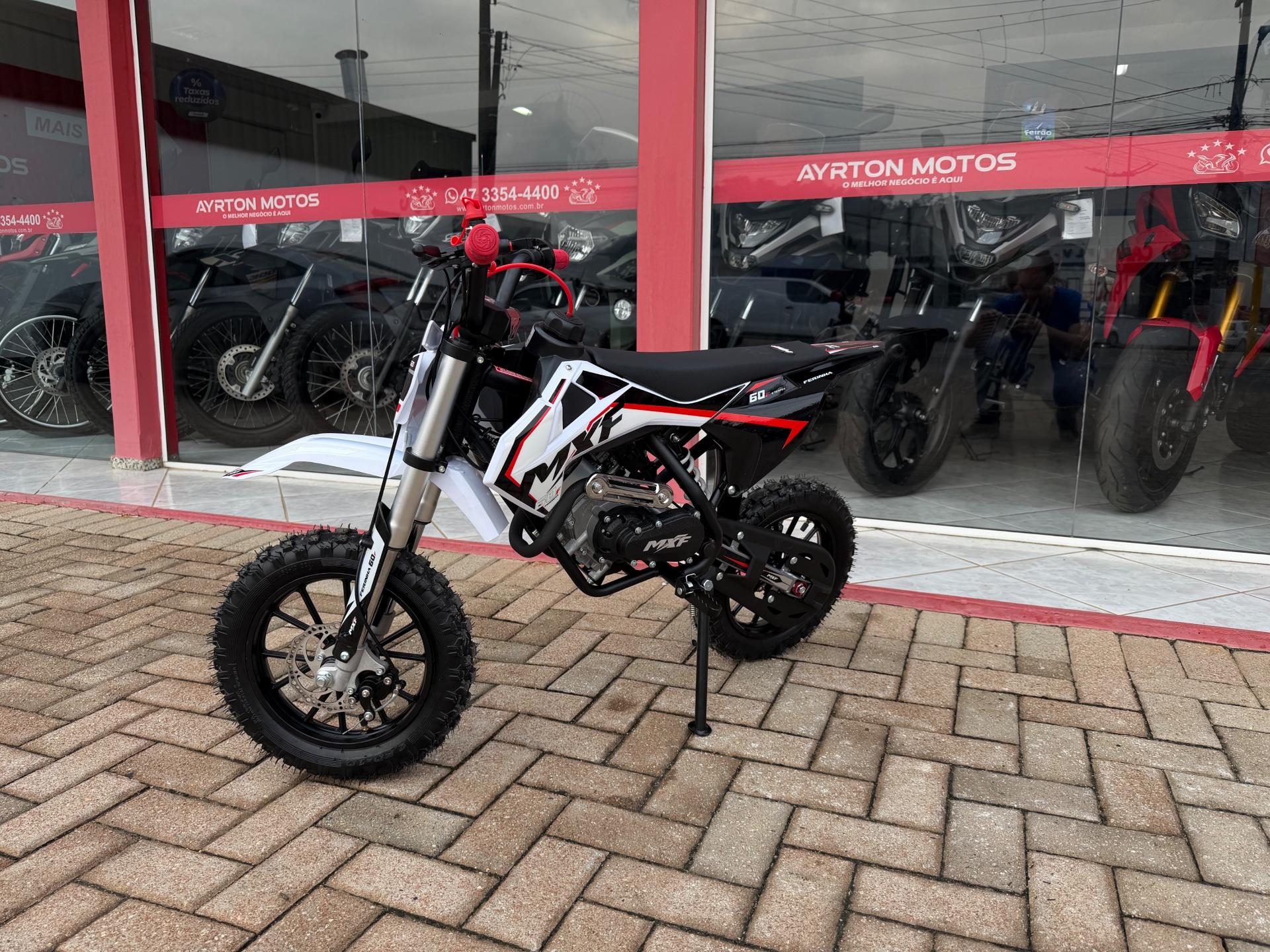Foto numero 2 do veiculo MXF Ferinha 60F - Vermelha - 2025/2026