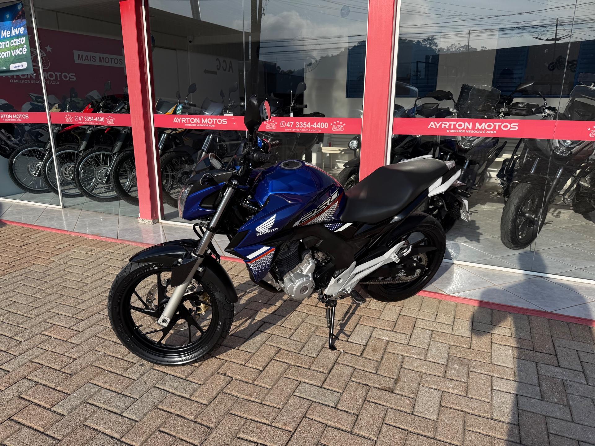 Foto numero 2 do veiculo Honda CB 250F Twister CBS - Azul - 2022/2022