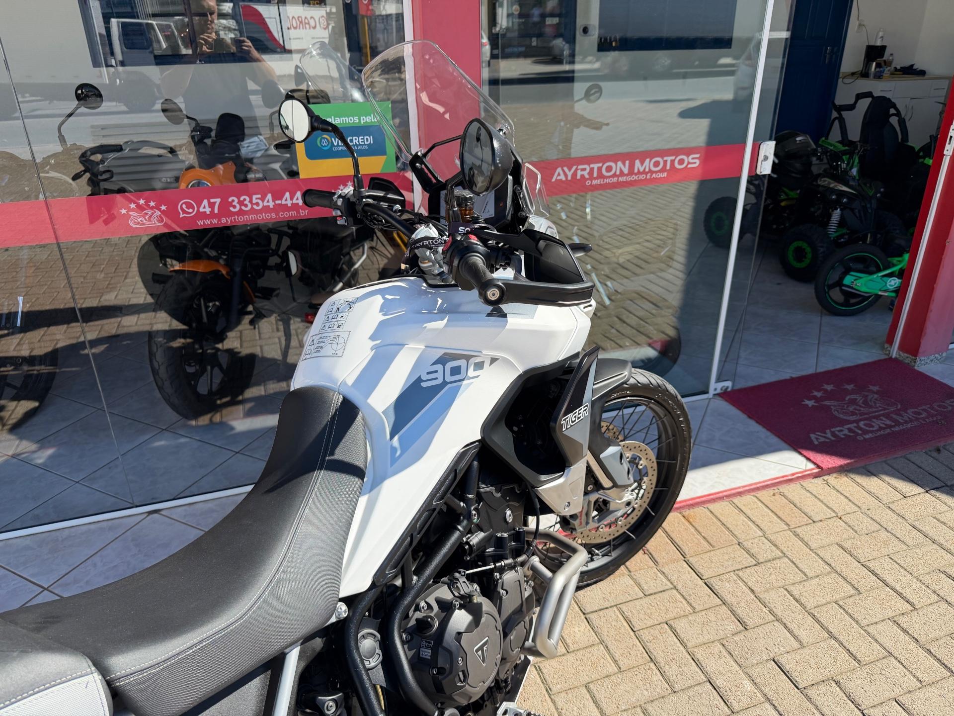 Foto numero 4 do veiculo Triumph Tiger 900 RALLY PRO  - Branca - 2020/2020