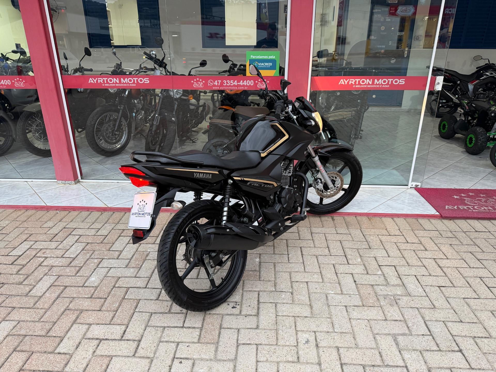 Foto numero 3 do veiculo Yamaha YBR 150 FACTOR ED/FLEX  - Preta - 2023/2024