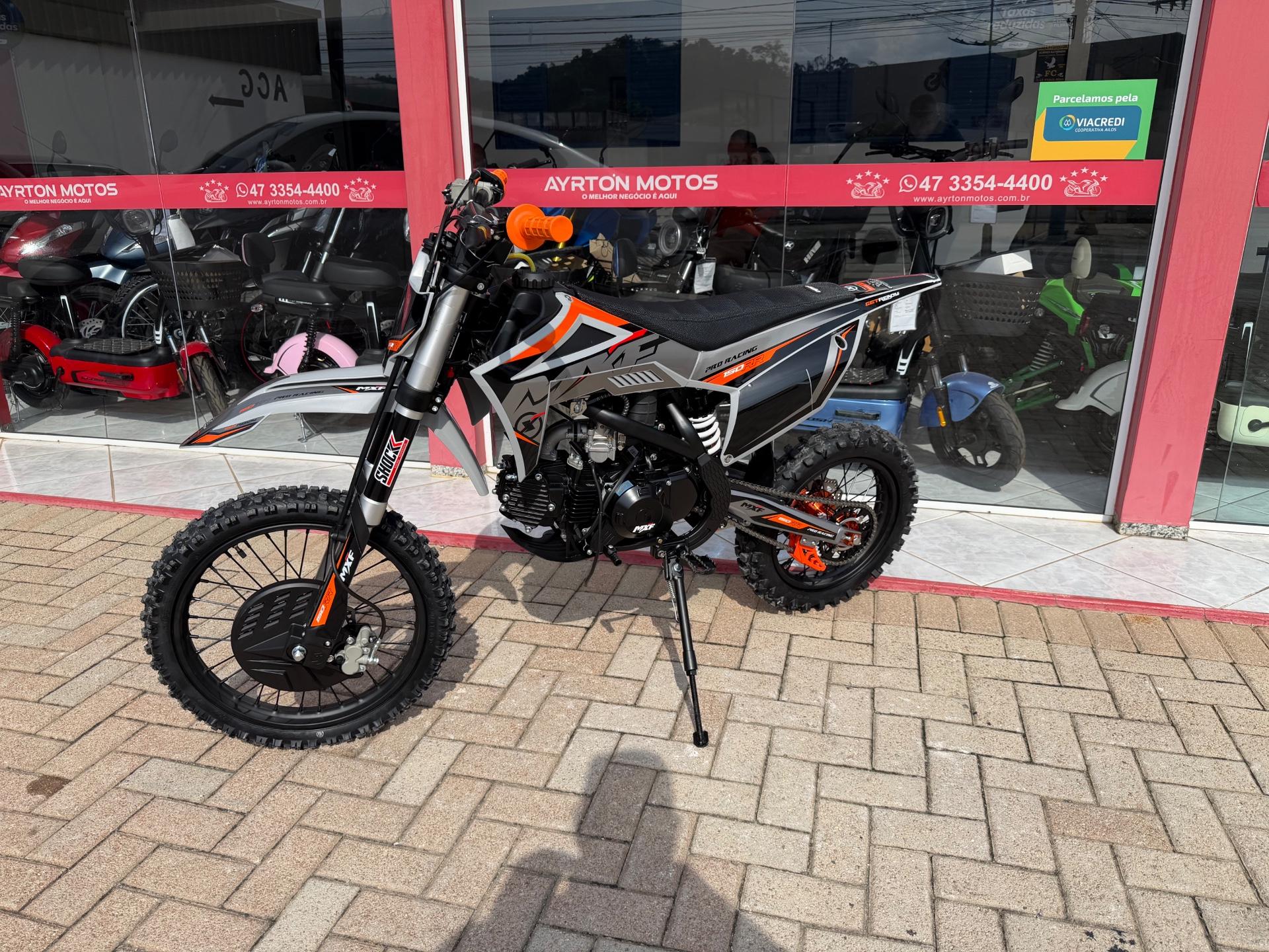 Foto numero 2 do veiculo MXF Pro Racing 150RR - Laranja - 2025/2026