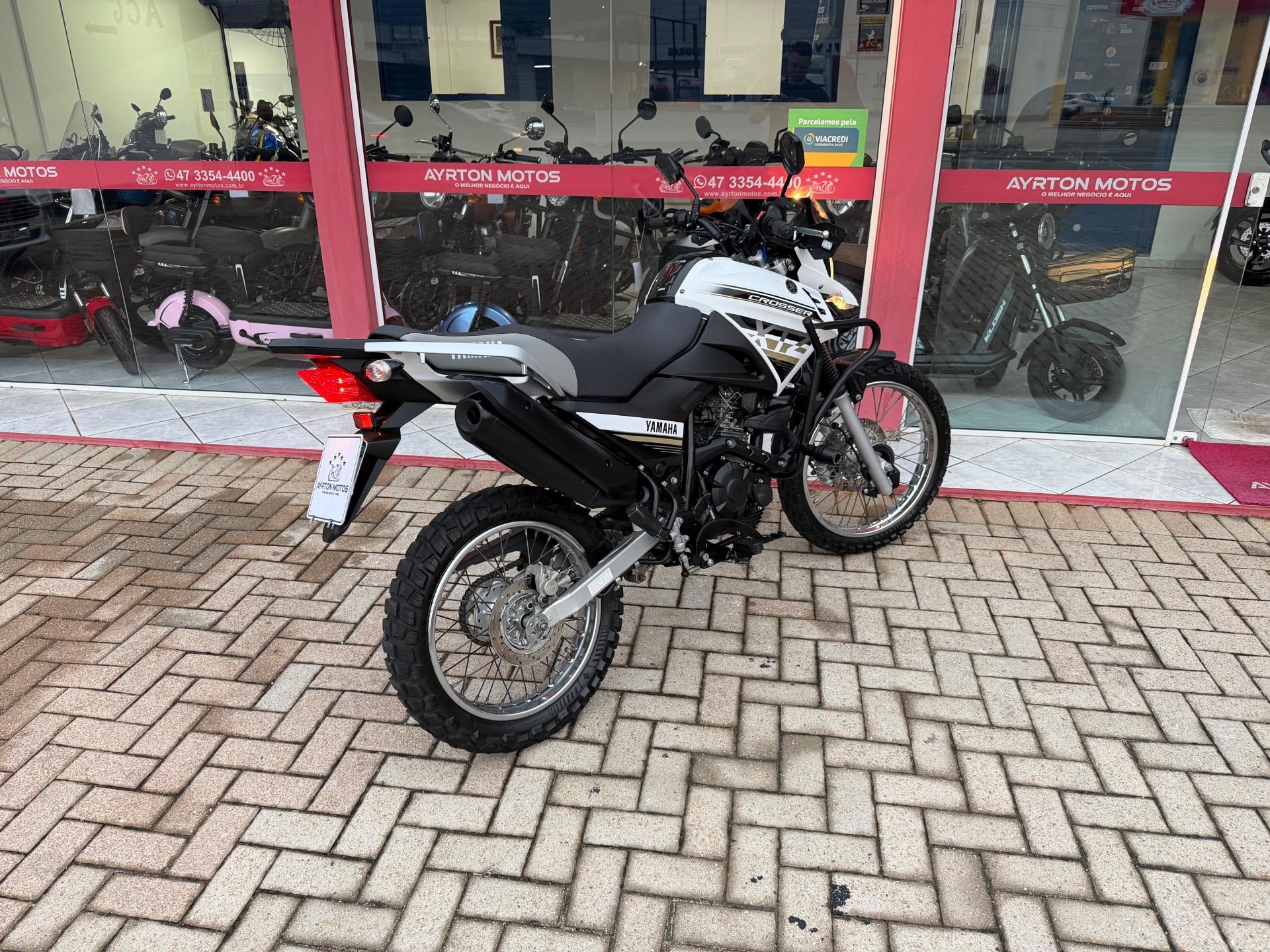 Foto numero 3 do veiculo Yamaha XTZ 150 CROSSER S - Branca - 2022/2022