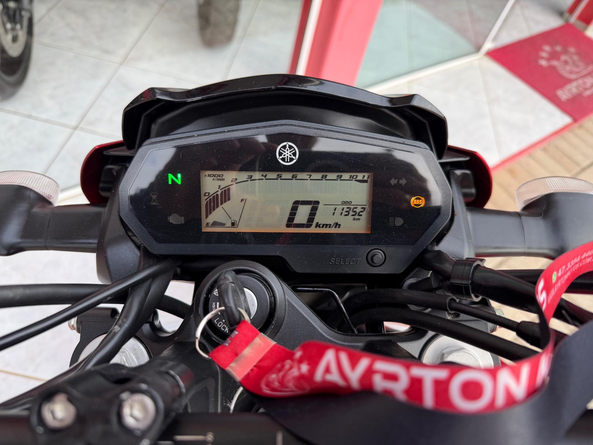 Foto numero 6 do veiculo Yamaha Fazer 250 FZ25 250 FAZER FLEX  - Vermelha - 2023/2023