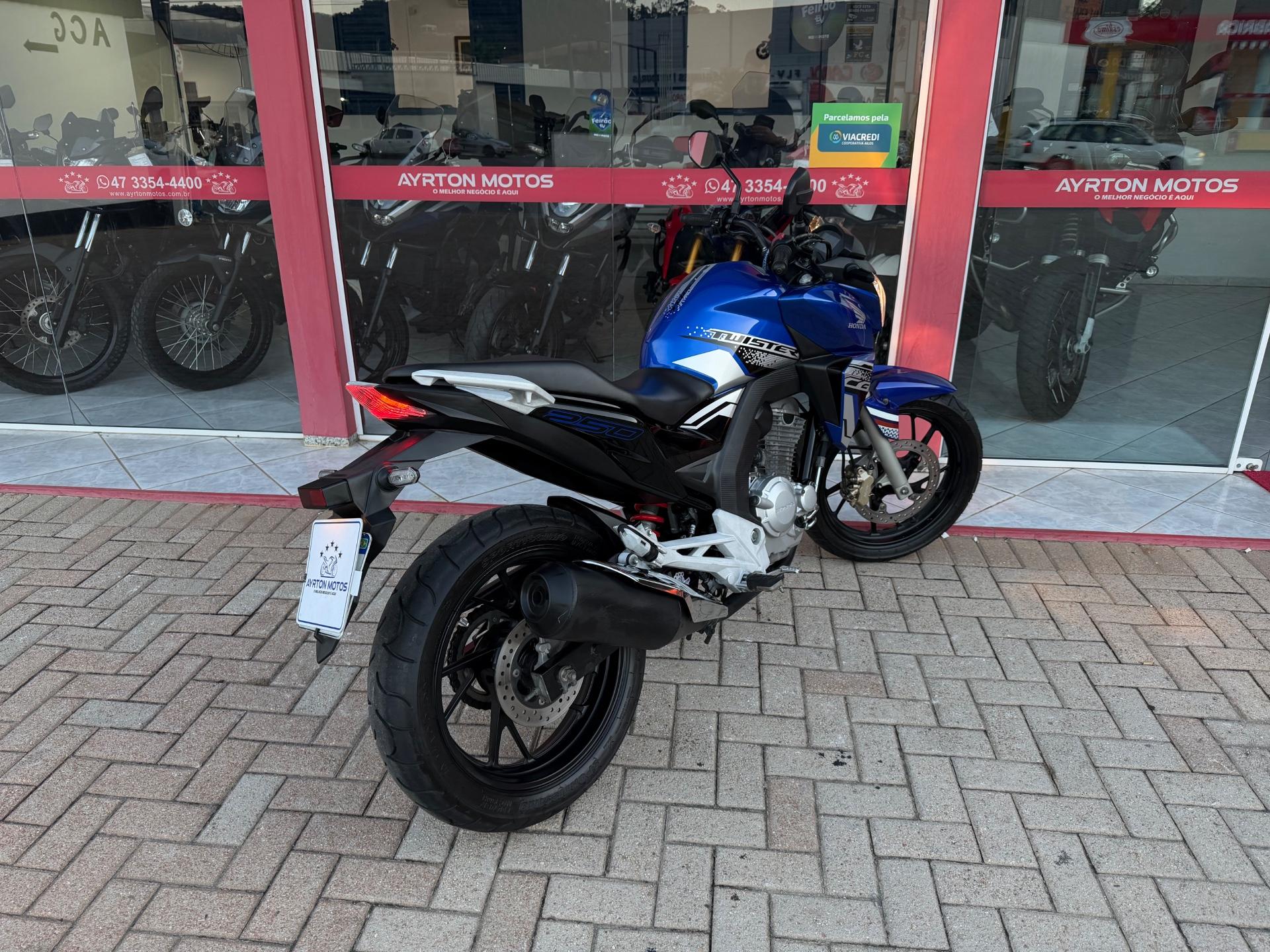 Foto numero 3 do veiculo Honda CB 250F Twister - Azul - 2021/2021