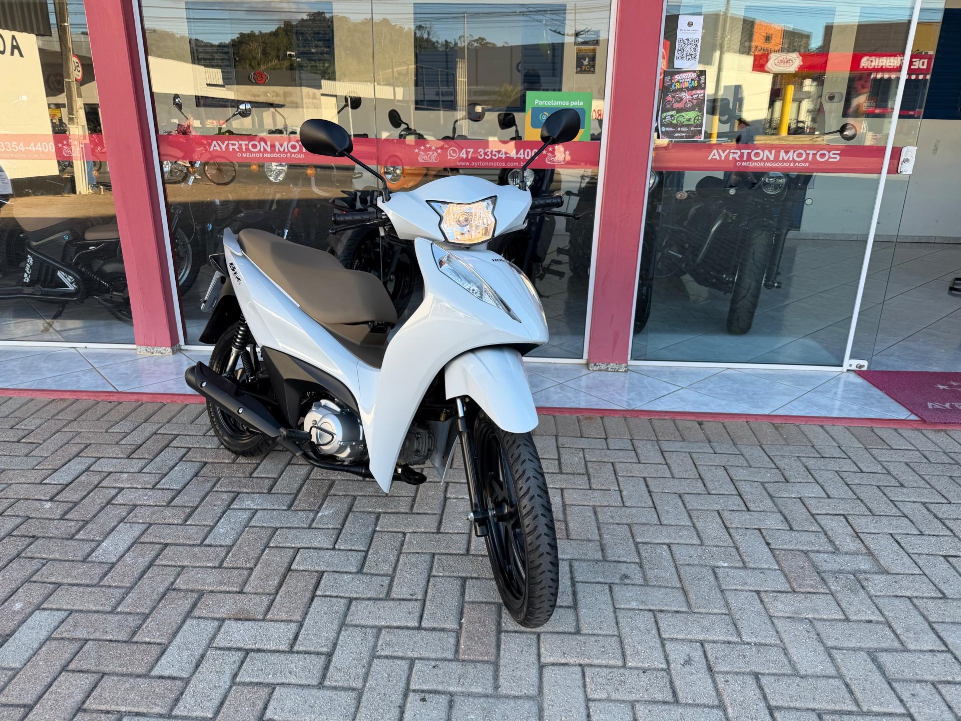 Foto numero 1 do veiculo Honda Biz 125 125 EX/ 125 EX FLEX - Branca - 2025/2025