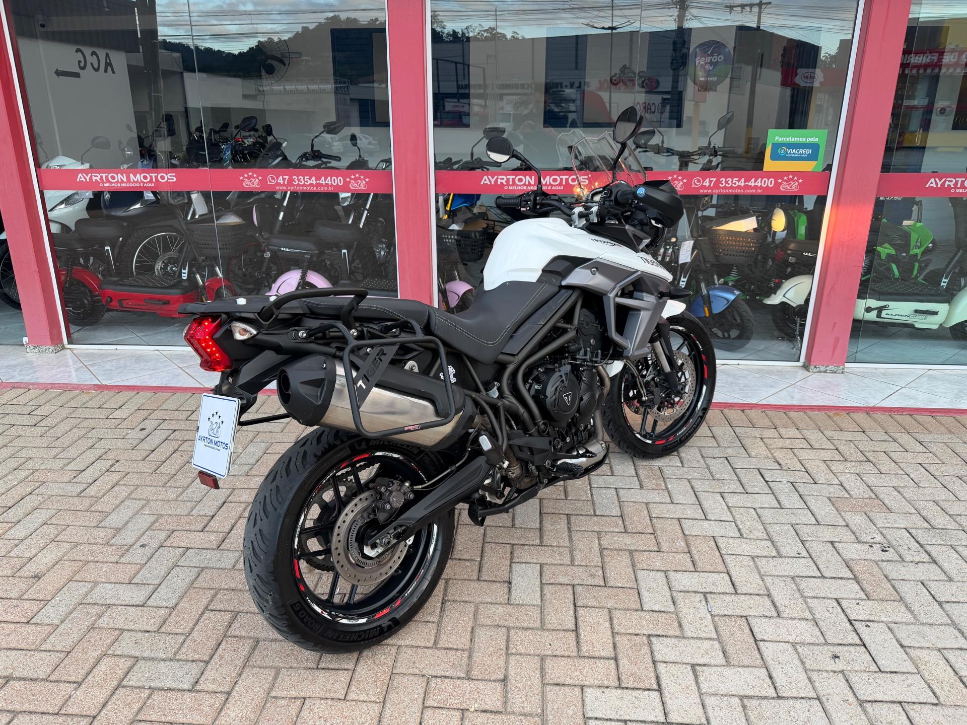 Foto numero 3 do veiculo Triumph Tiger 800 XRX  - Branca - 2016/2017