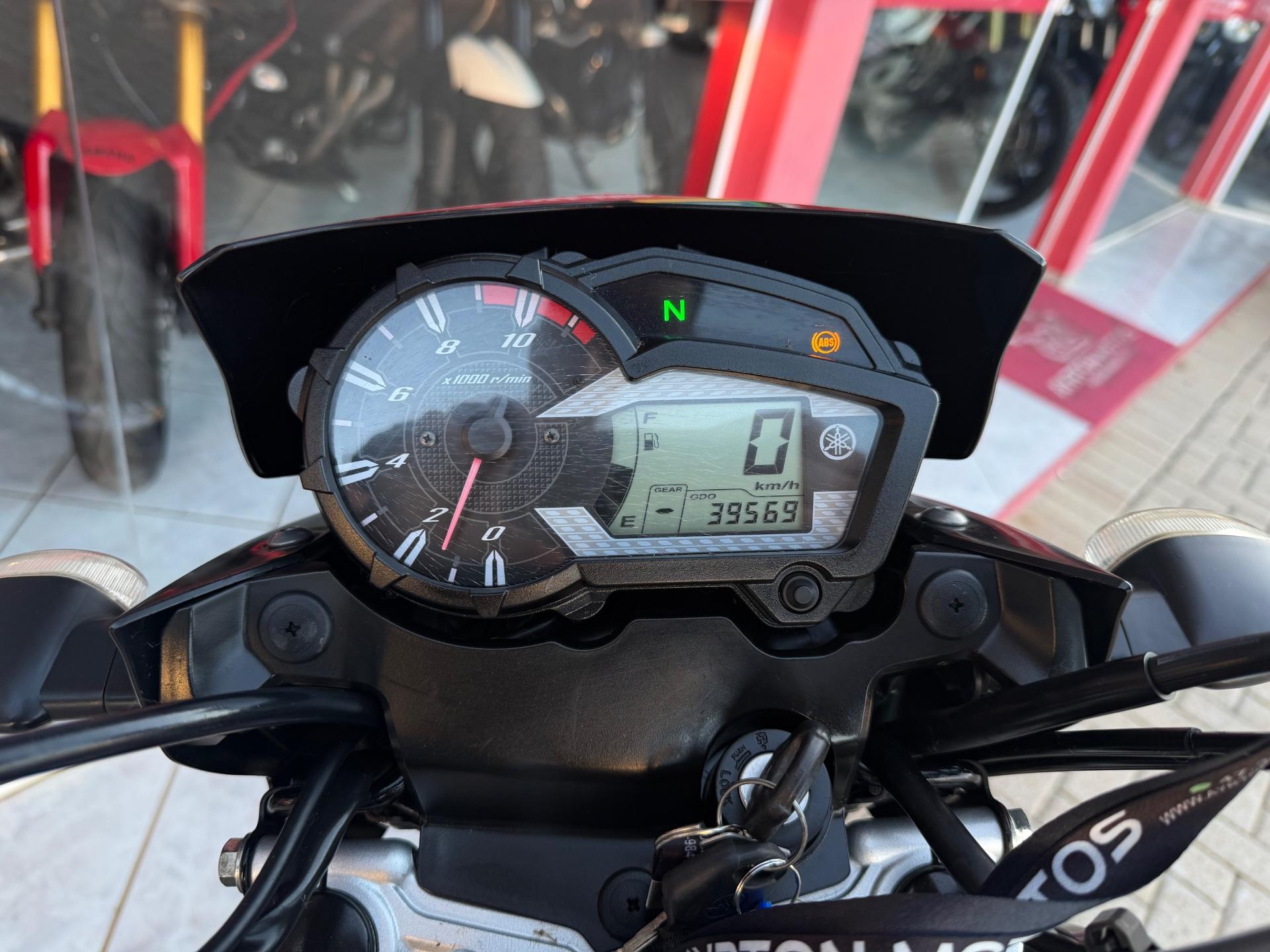 Foto numero 6 do veiculo Yamaha XTZ 150 CROSSER S FLEX  - Preta - 2019/2019