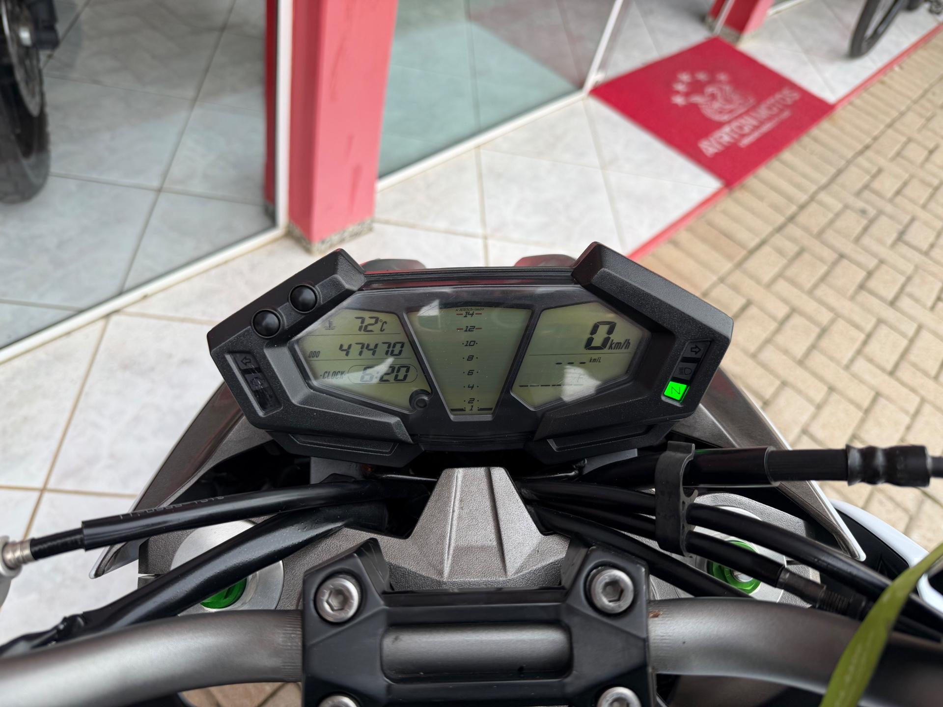 Foto numero 6 do veiculo Kawasaki Z800 . - Branca - 2015/2016